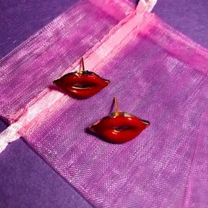 Lip studs